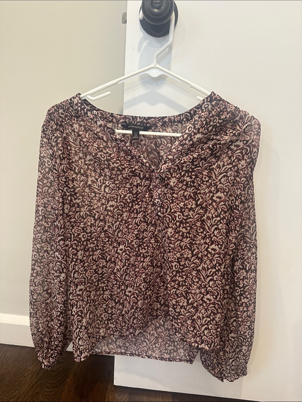 Women's Black and Cream Printed Long‑Sleeve Blouse